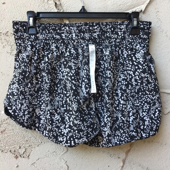 RARE Lululemon Reversible Choose A Side Chirasu Shorts I Size 6 - Picture 5 of 13